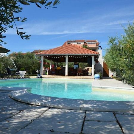 Family Friendly Apartments With A Swimming Pool Povljana, Pag - 244 Exteriér fotografie