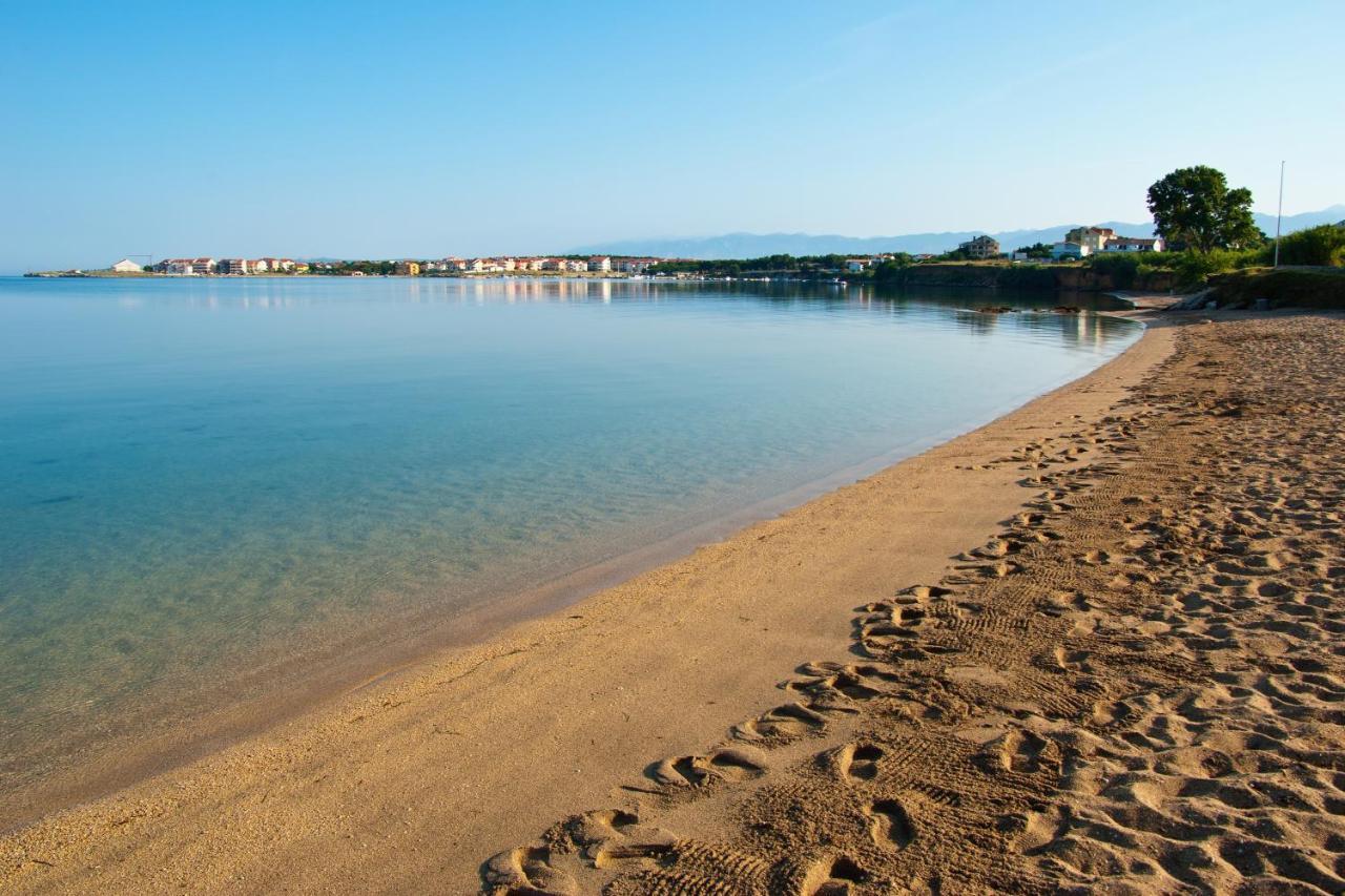 Family Friendly Apartments With A Swimming Pool Povljana, Pag - 244 Exteriér fotografie