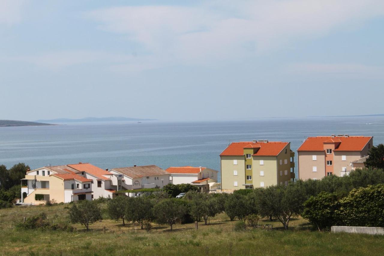 Family Friendly Apartments With A Swimming Pool Povljana, Pag - 244 Exteriér fotografie