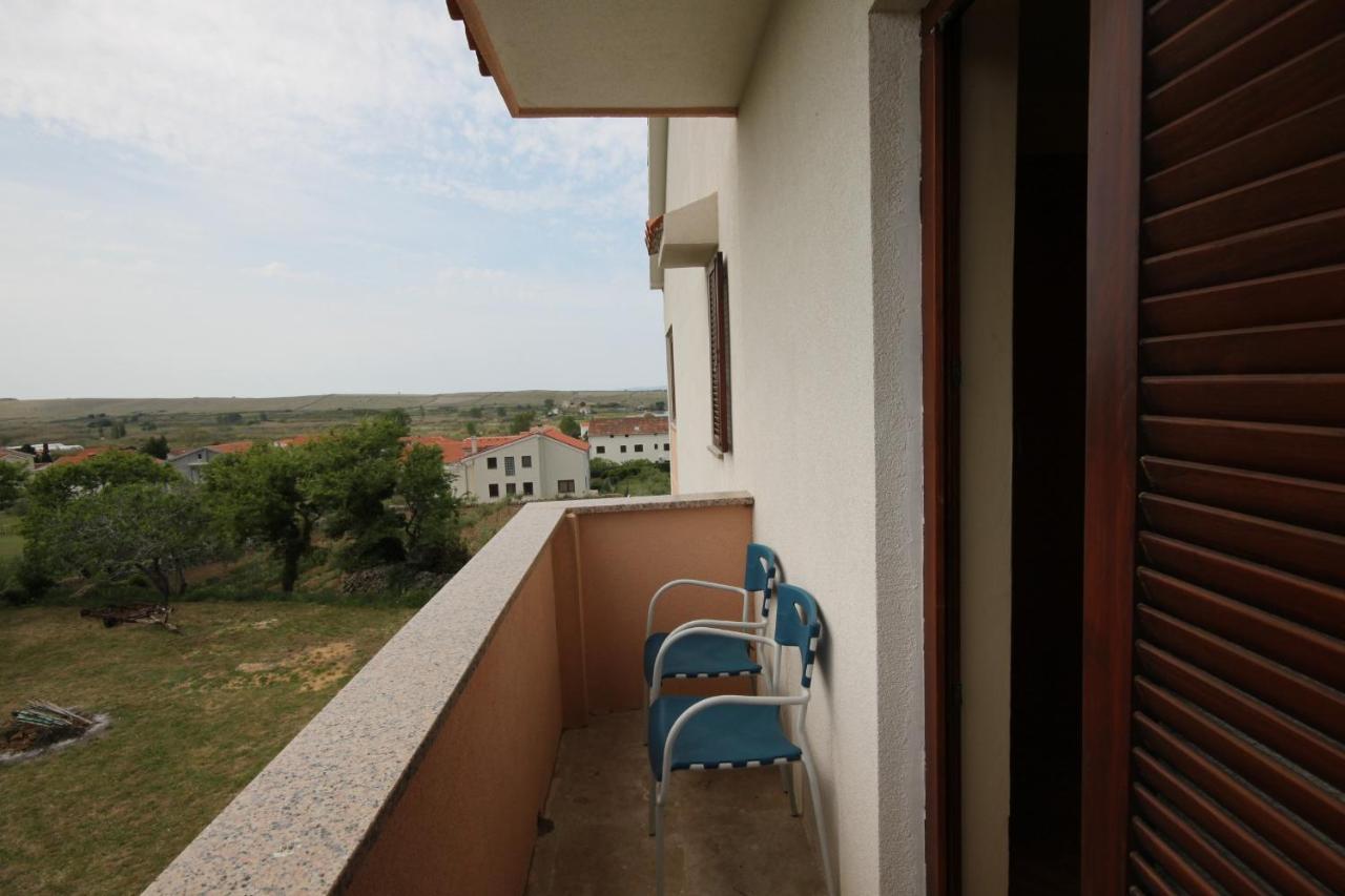 Family Friendly Apartments With A Swimming Pool Povljana, Pag - 244 Exteriér fotografie