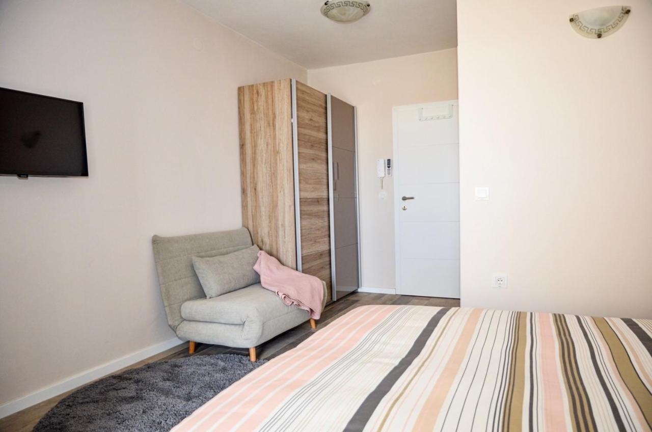 Family Friendly Apartments With A Swimming Pool Povljana, Pag - 244 Pokoj fotografie