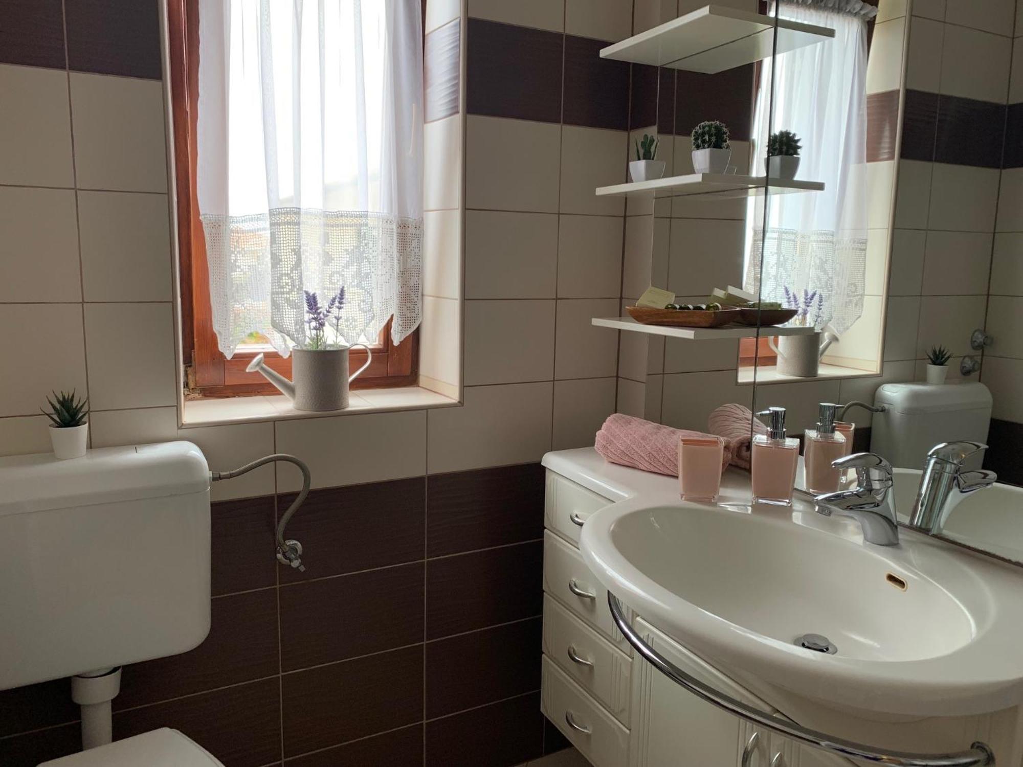 Family Friendly Apartments With A Swimming Pool Povljana, Pag - 244 Pokoj fotografie